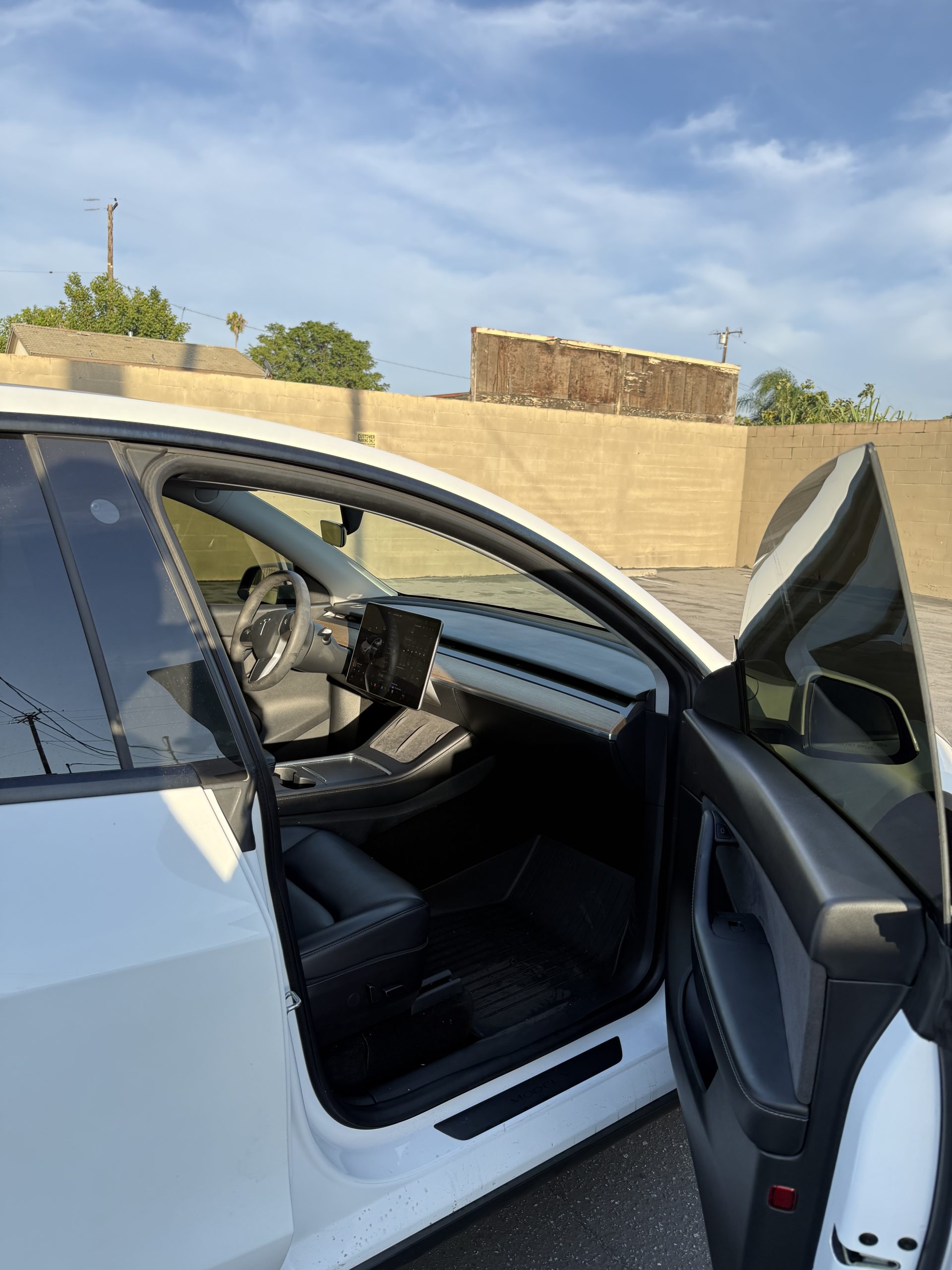 2021 Tesla Model Y White AWD 70K Miles