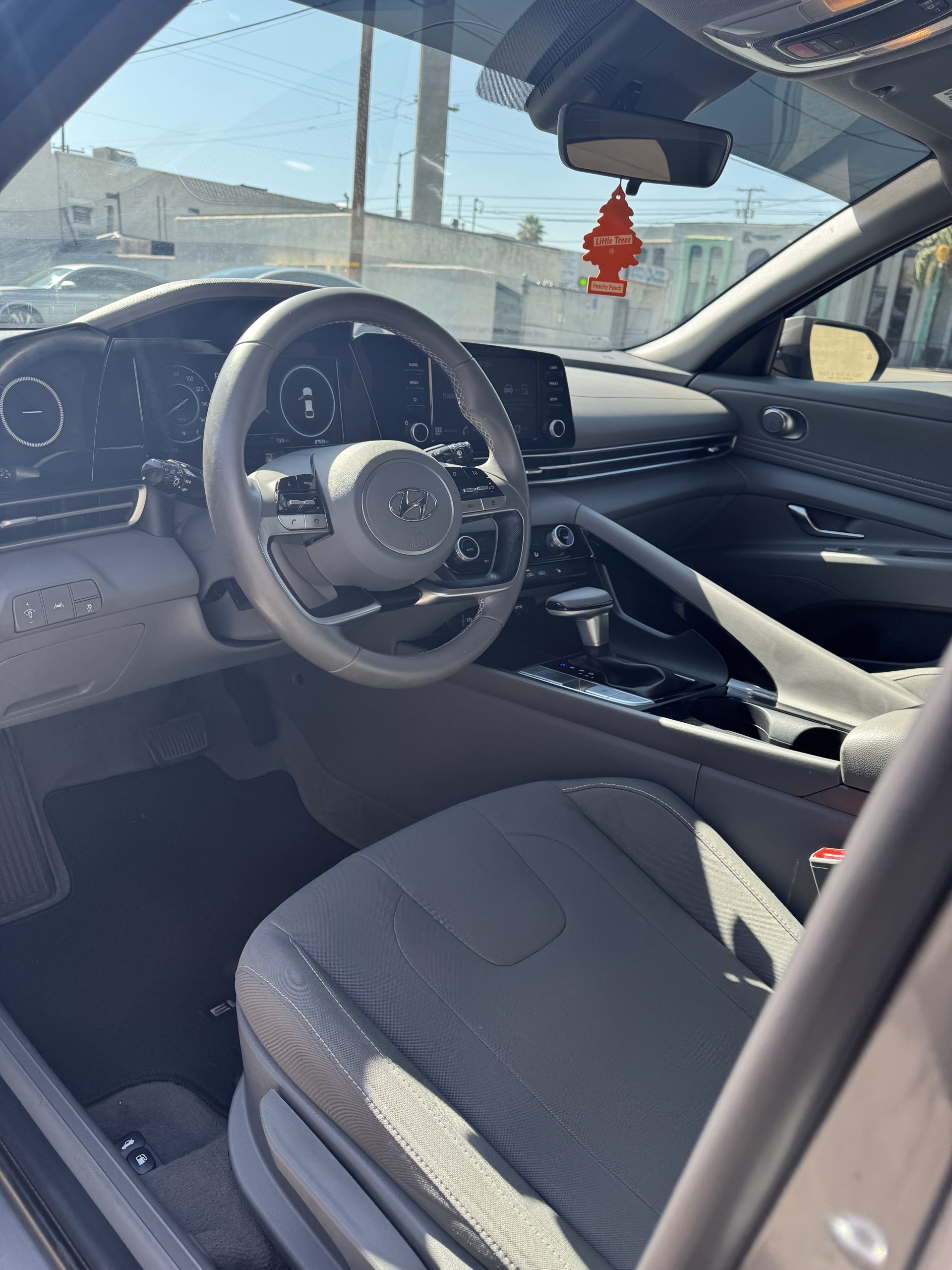 2022 Hyundai Elantra SEL Sedan 4D